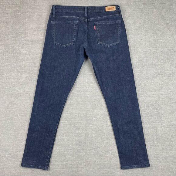 Levis Dark Denim Jeans Slightly Tapered Ankle EUC Women’s Size 8 - Picture 8 of 11